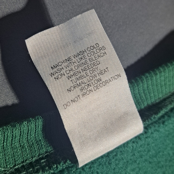 Disney Mickey Mouse Adult Long Sleeve Crew Sweatshirt Sz M‎ Green - Picture 7 of 7